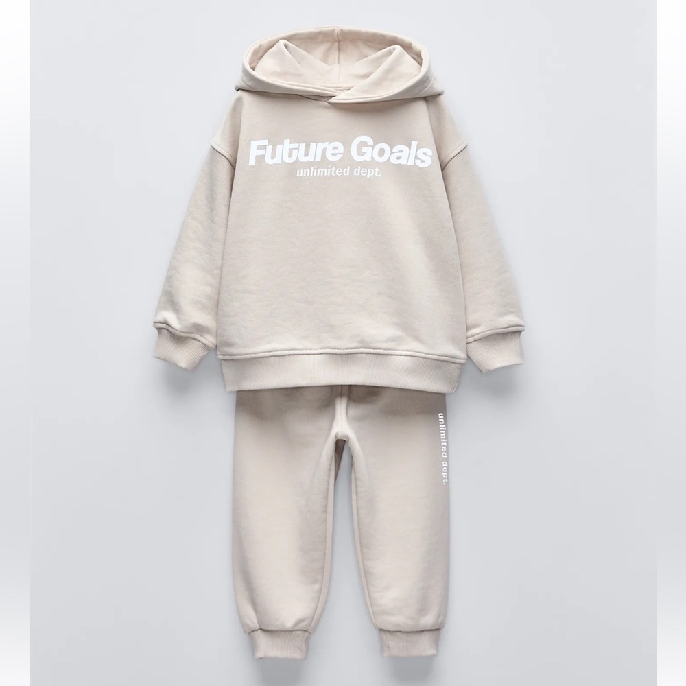 ZARA TODDLER BOY JOGGER SET!  WORN 1X!  SIZE 6 YEARS OLD!
